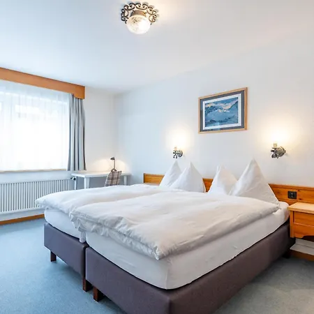 Hotel Dischma 3*