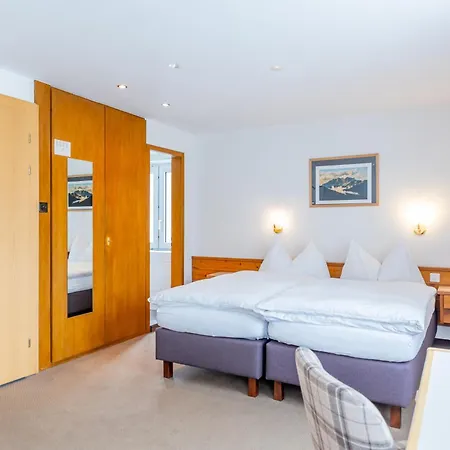 Hotel Dischma 3*